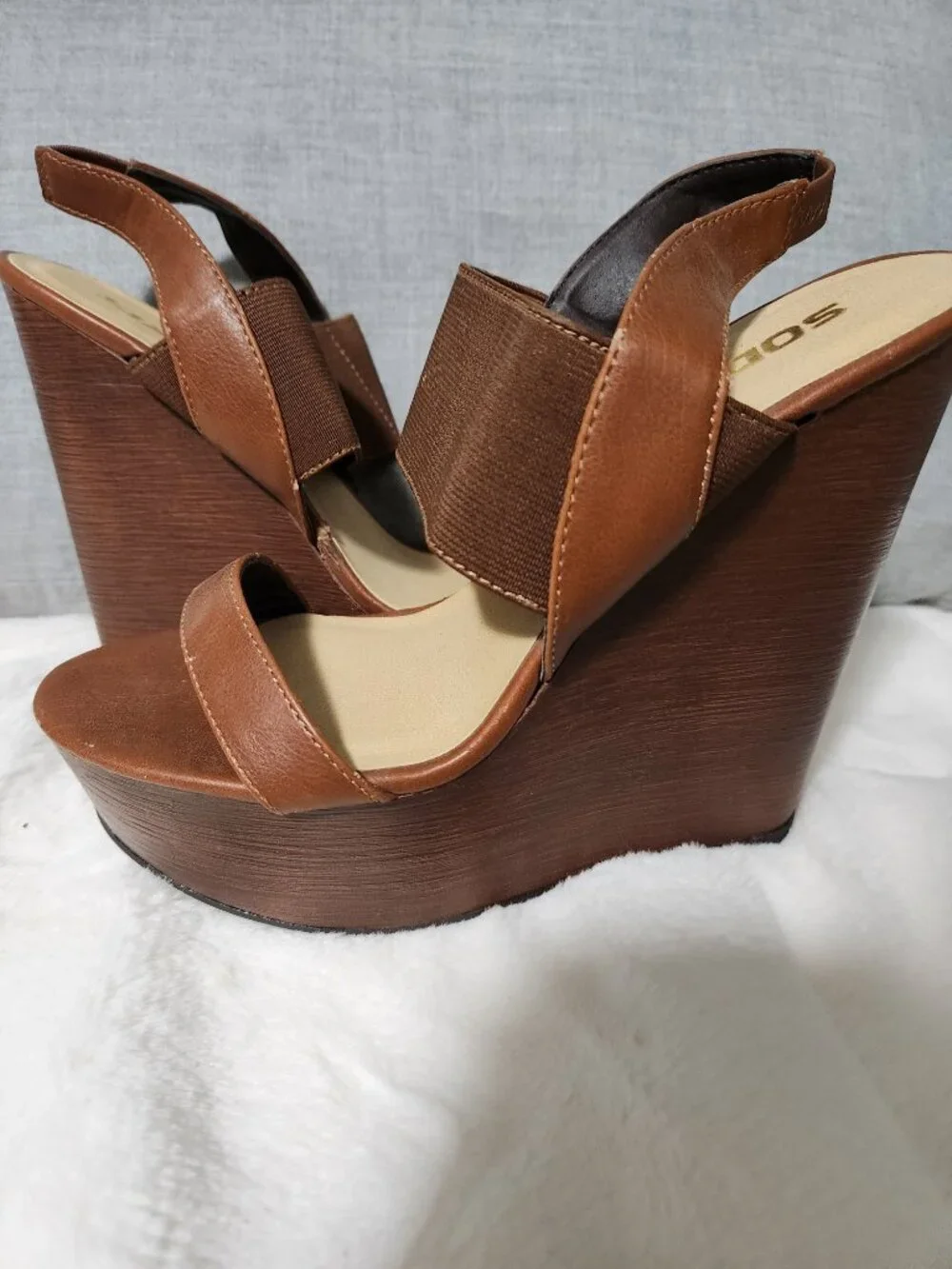 SODA Brown Platform Wedge Sandals Size 7.5 Y2K Boho Strappy Heels